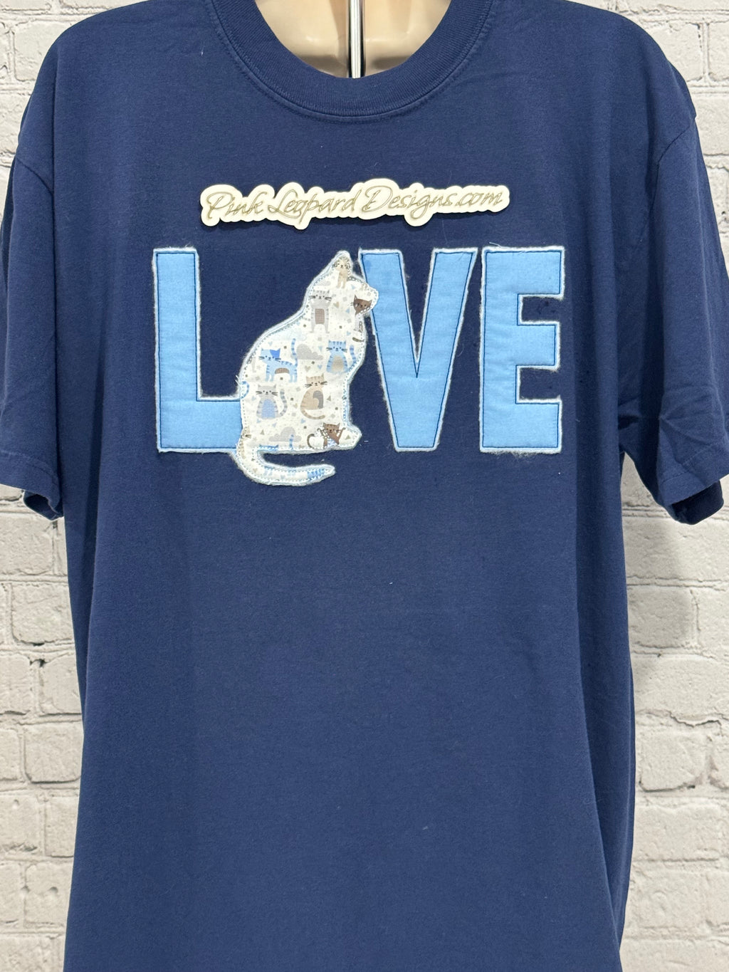 Love Cat Tshirt-Embroidered