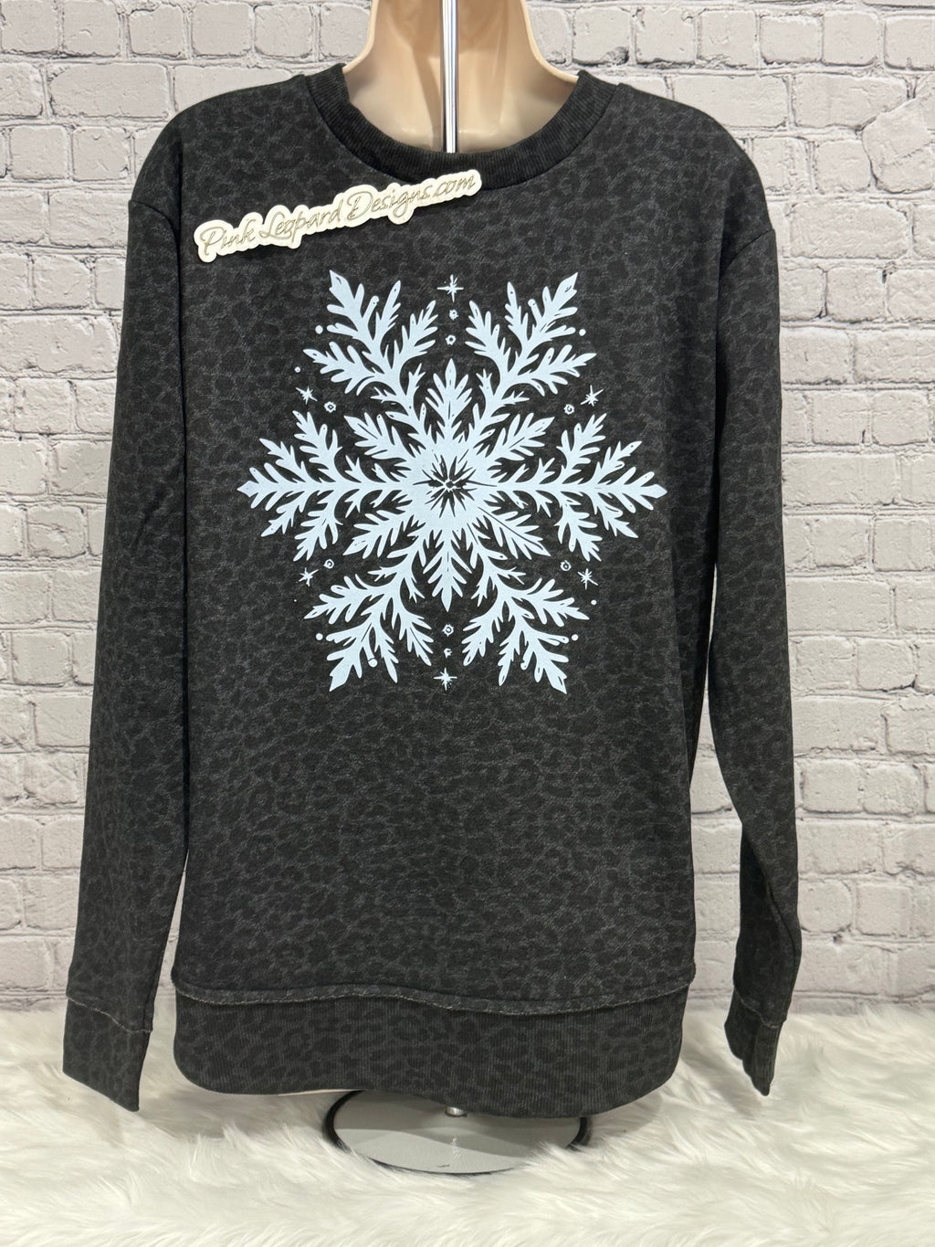 Leopard Print Snowflake Sweatshirt-DTF