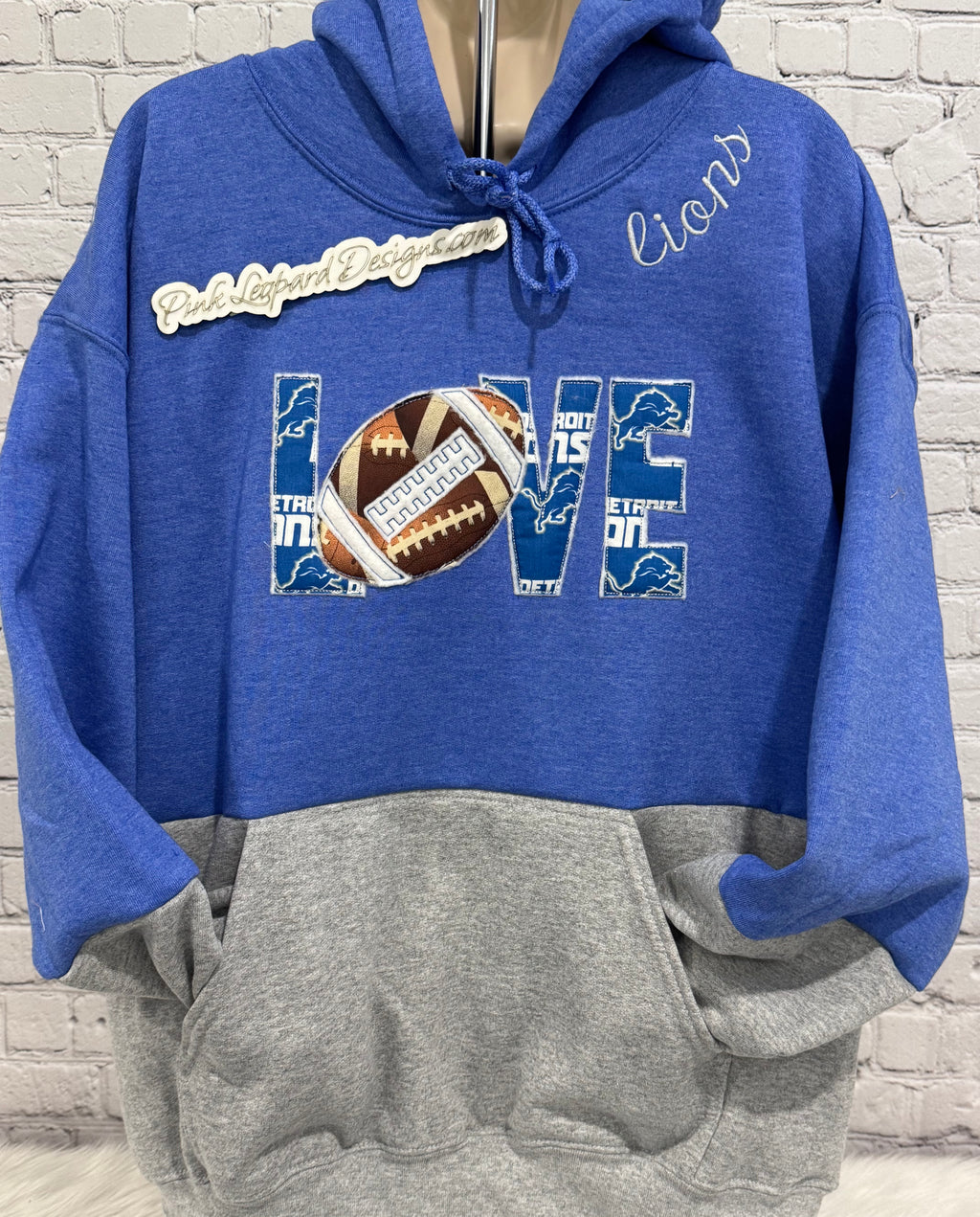 Lions Love Raggy Hooded Sweatshirt-Embroidered
